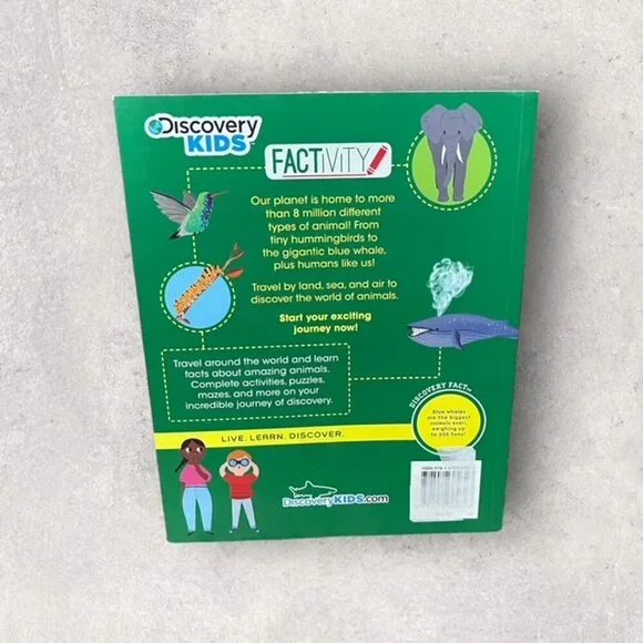 Discovery Kids Travel Through the Amazing World of Wild Animals Factivity Book - Picture 2 of 3